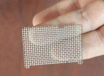 Extrusores de malla gruesa en acero inoxidable con resistencia al estiramiento y la oxidación