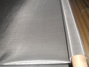 Twill Dutch Weave Wire Mesh Superficie de filtración apretada Excelentes propiedades de resistencia
