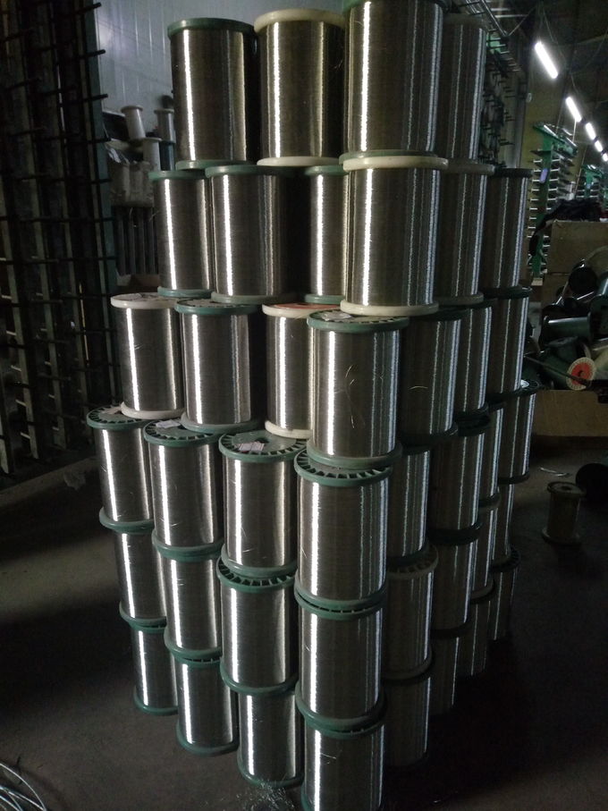 Alambre de acero inoxidable (pulido y no pulido) con pequeña capacidad del estiramiento